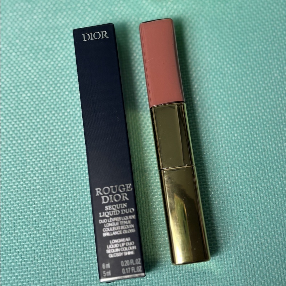 Rouge Dior Sequin Liquid Duo Lipstick. RIBBONS. #220 - Picture 11 of 12